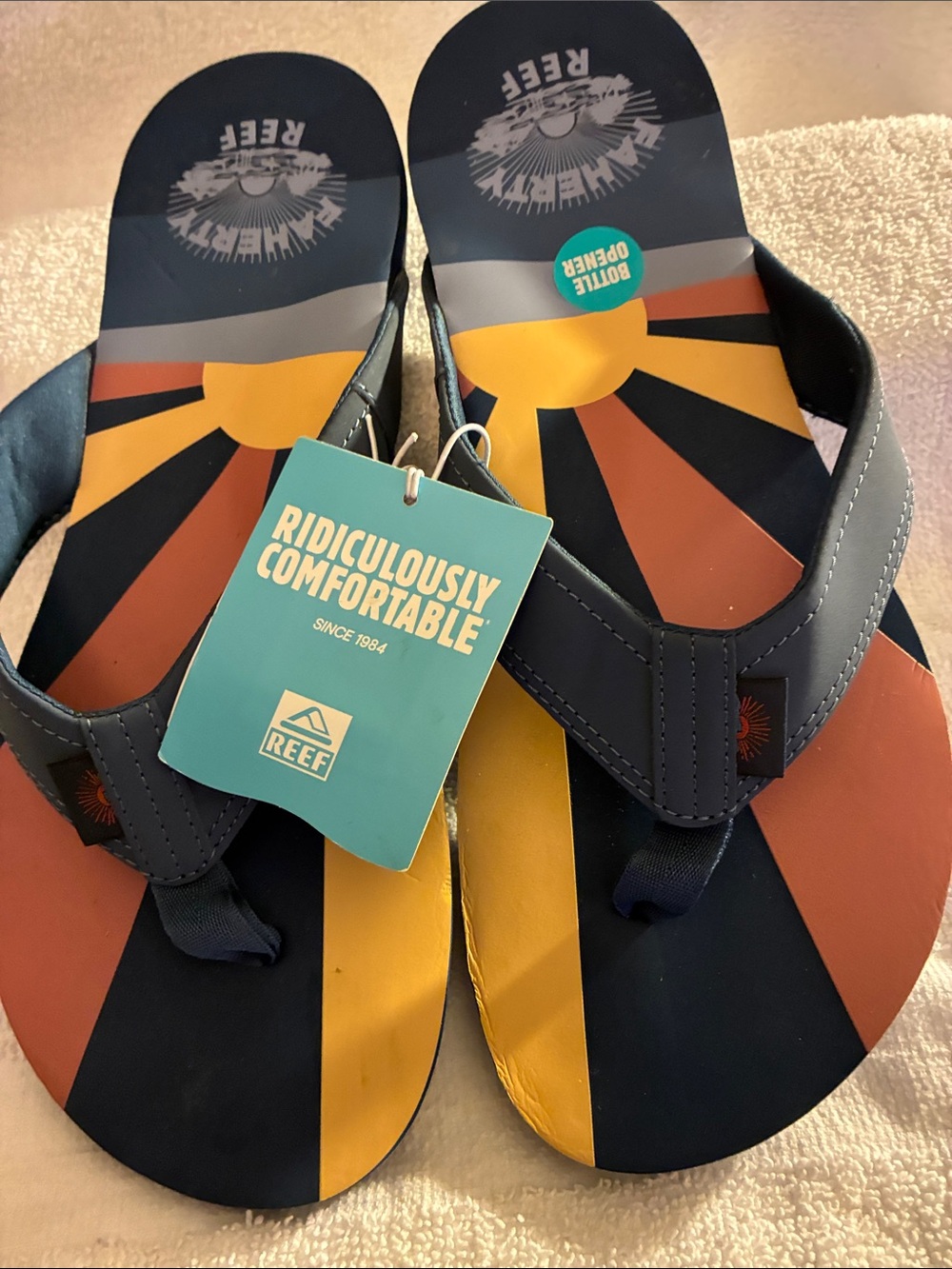 Fahrrty x Reef collab Unisex Navy, Mustard & Rust Sunset Graphic Flip Flops - Picture 2 of 7